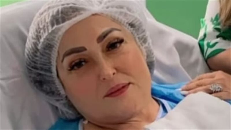 الفنانة نهال عنبر