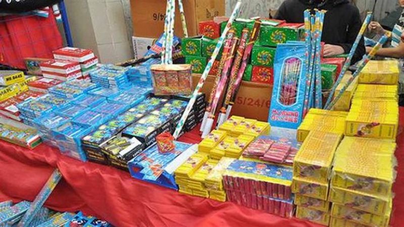 ألعاب نارية، فيتو