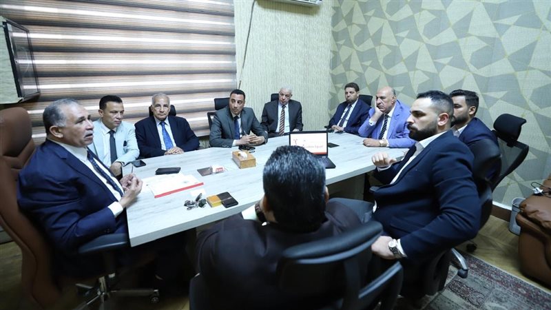 اجتماع نقيب المحامين