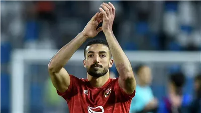 الأهلي يفاوض هذا اللاعب لتعويض رحيل محمد عبد المنعم