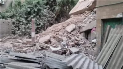 الاستماع لأقوال شهود العيان في انهيار عقار مكون من طابقين بالجيزة
