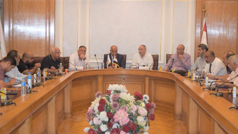 غرفة القاهرة تناقش