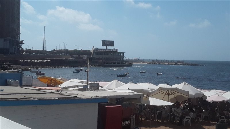 إقبال كبير على شواطئ
