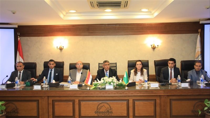 اجتماع محافظ الجيزة،