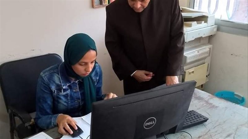 جانب من متابعة أعمال