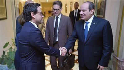 مستجدات تطور الشراكة الاستراتيجية المصرية الفرنسية وتعزيز التعاون في مختلف المجالات