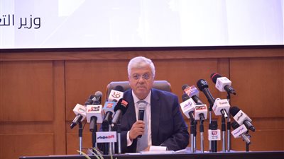 التعليم العالي في 10 سنوات، قفزة في ترتيب وعدد الجامعات بالتصنيفات العالمية (انفوجراف)