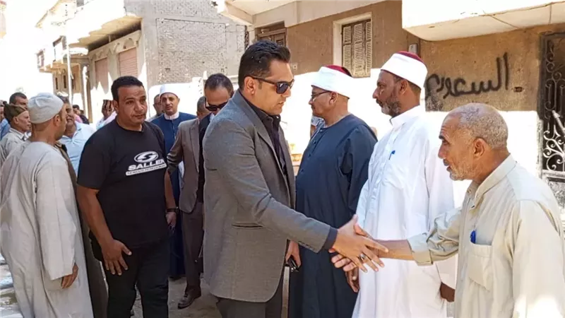 تقديم واجب العزاء،