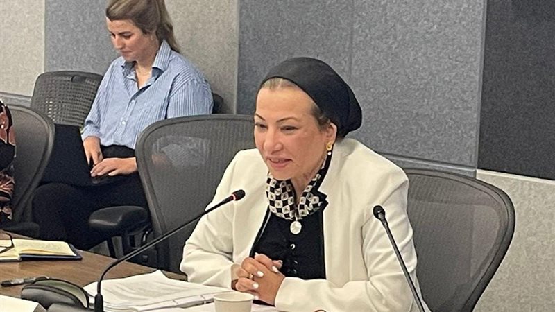 وزيرة البيئة 