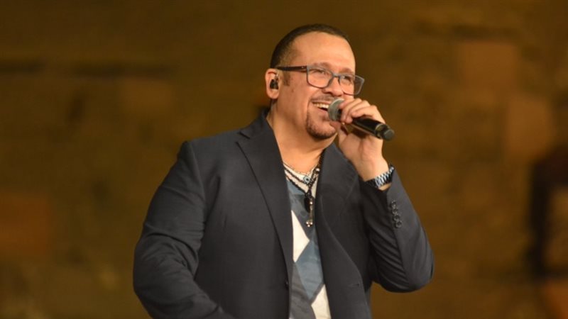 هشام عباس, فيتو