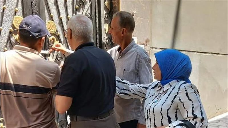 غلق وتشميع سناتر