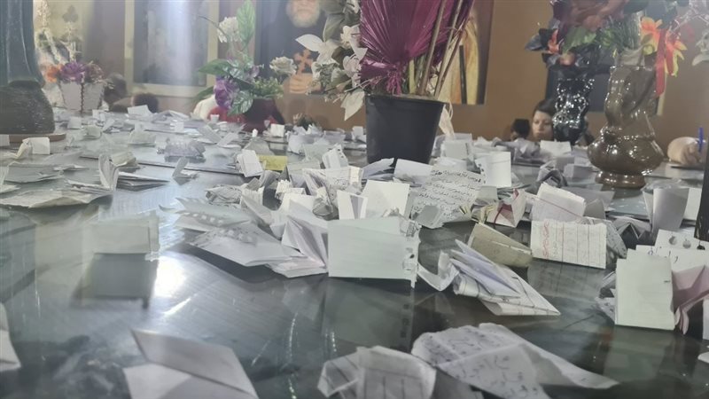 أوراق الأمنيات بدير