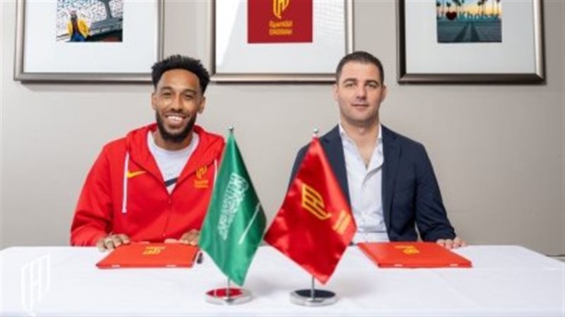 أوباميانج لاعب القادسية