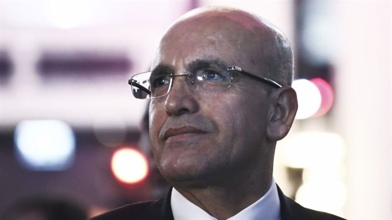  وزير المالية محمد