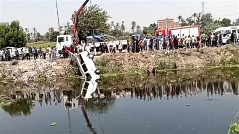 التحفظ علي سائق ميكروباص