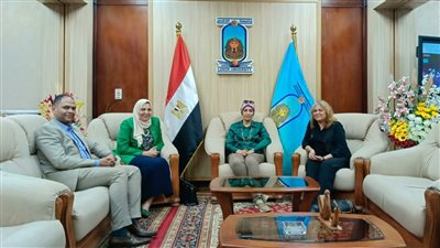 رئيس جامعة الأقصر تستقبل وفد الاعتماد والرقابة الصحية لبحث التعاون المشترك