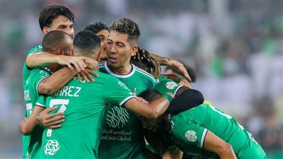 رياض محرز يقود أهلي جدة أمام الفتح بالدوري السعودي