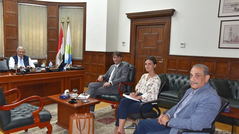 ممدوح رسلان خلال