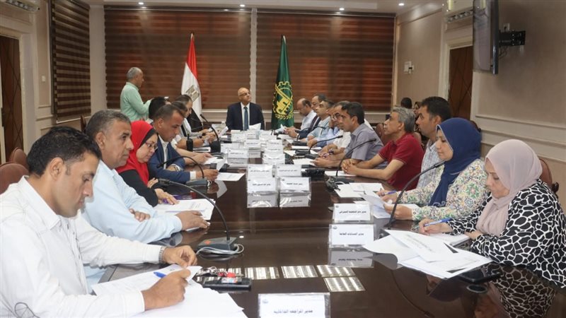 محافظ القليوبية خلال