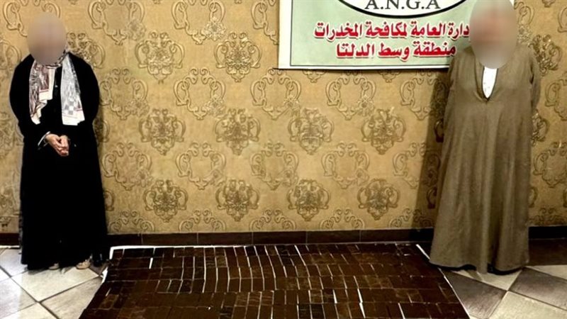 سقوط عاطل وسيدة بحوزتهما