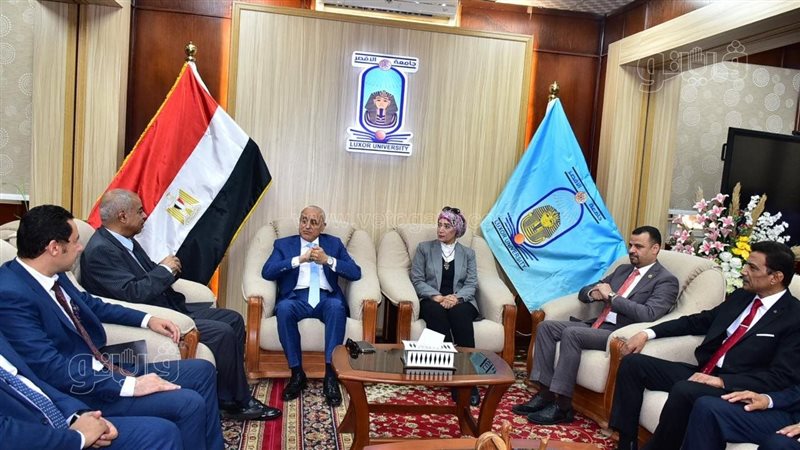 أثناء الاجتماع، فيتو