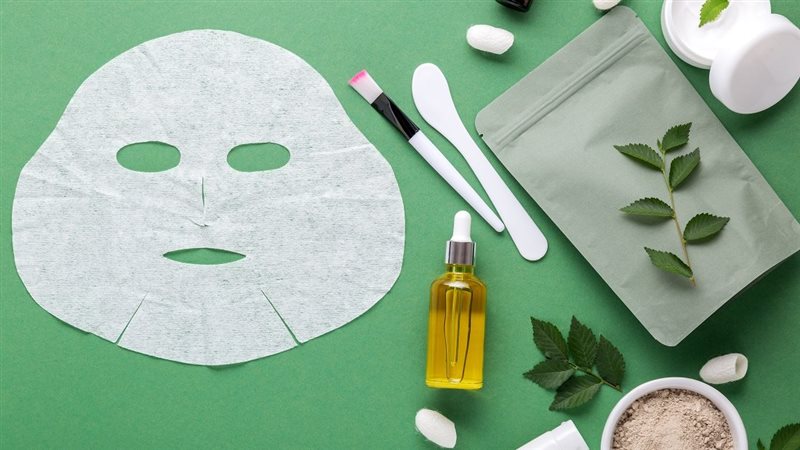 ماسكات للعناية بالبشرة