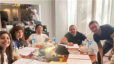 أبطال 