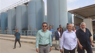 مسئولو الإسكان يتفقدون محطات المياه بالعاشر من رمضان 