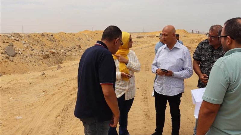 مسؤولو الاسكان
