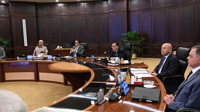 ترقيات جديدة للموظفين، زيادة الرواتب وحوافز إضافية للجهاز الإداري للدولة 