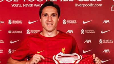 نجم ليفربول ثالث لاعب إيطالي يتوج بلقب الدوري الإنجليزي 