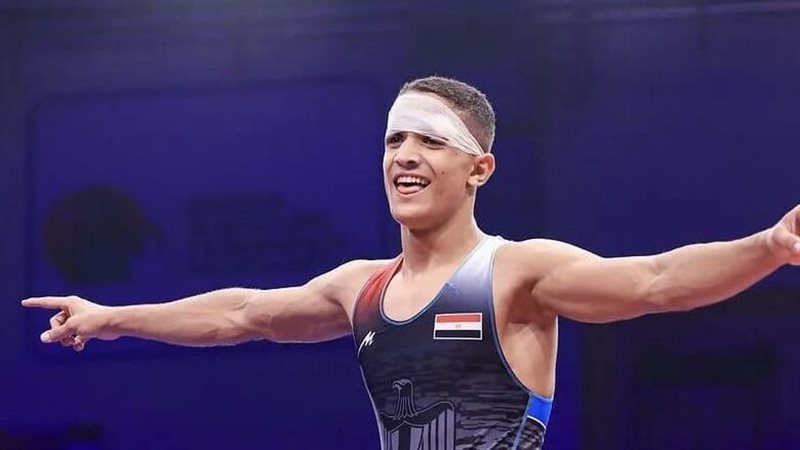 مصطفى حسين لاعب منتخب