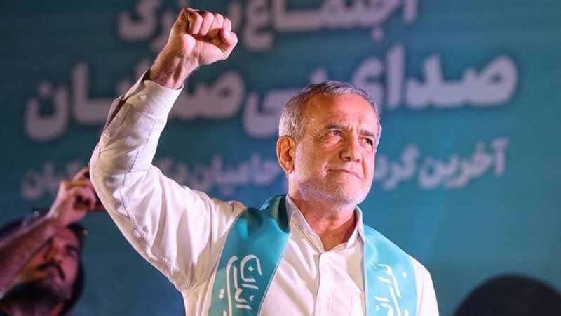 الرئيس الايراني مسعود