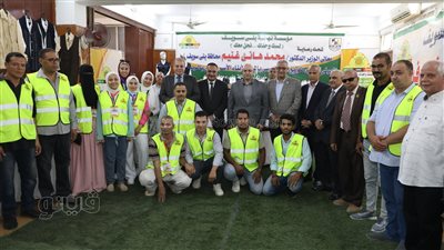  محافظ بني سويف يتفقد معرض توفير الزي المدرسي لأبناء 10 آلاف أسرة بالمجان