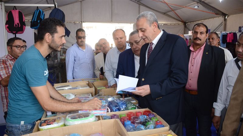 محافظ الغربية يفتتح
