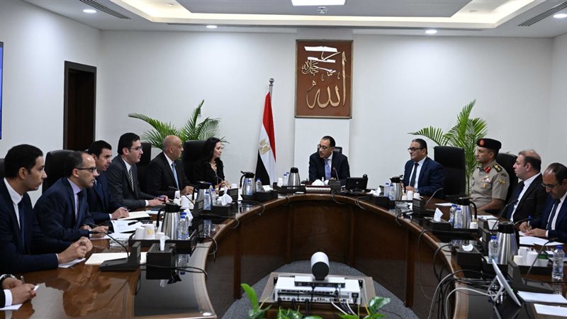 اجتماع برئاسة الدكتور