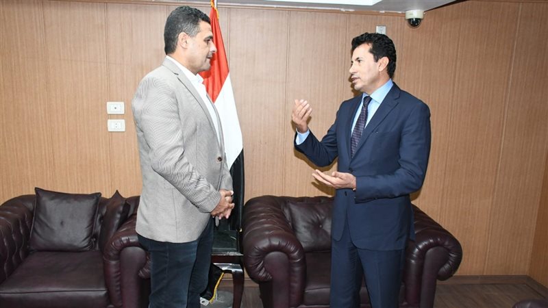 لقاء وزير الشباب