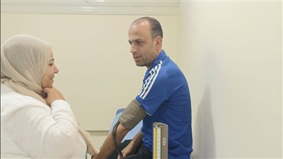 وزارة الشباب والرياضة تجري الفحوصات الطبية للحكام الدوليين باتحاد الكرة