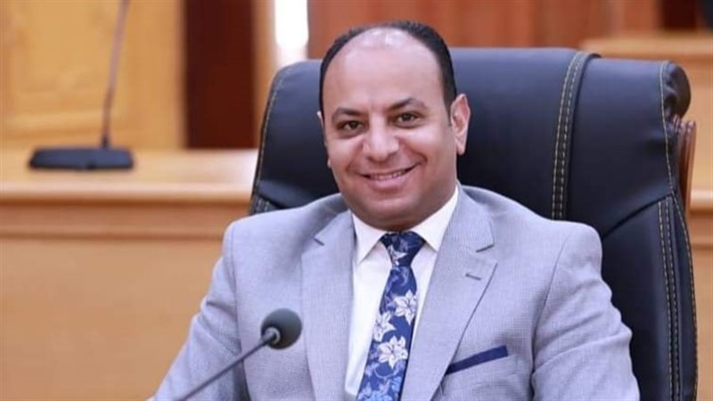 عميد كلية التربية