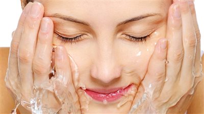 من الطبيعة، 7 خطوات تساعدك في العناية بالبشرة الحساسة 