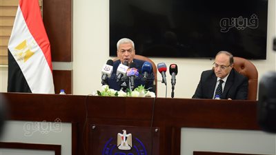 هيئة الدواء: مبادرة توطين صناعة المواد الخام تقلل من تكلفة المنتج النهائي  ( صور)