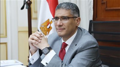 محافظ الجيزة يتابع انتظام العملية التعليمية بالمدارس
