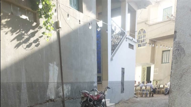 منزل طالب الطب بميت