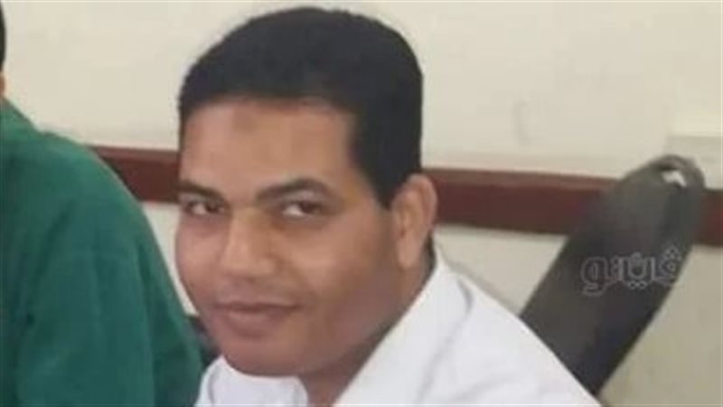 الدكتور أحمد أبو