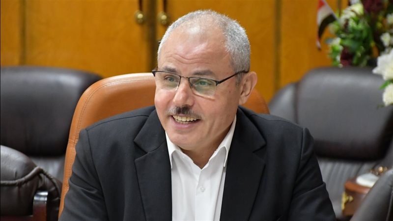 الدكتور ناصر مندور