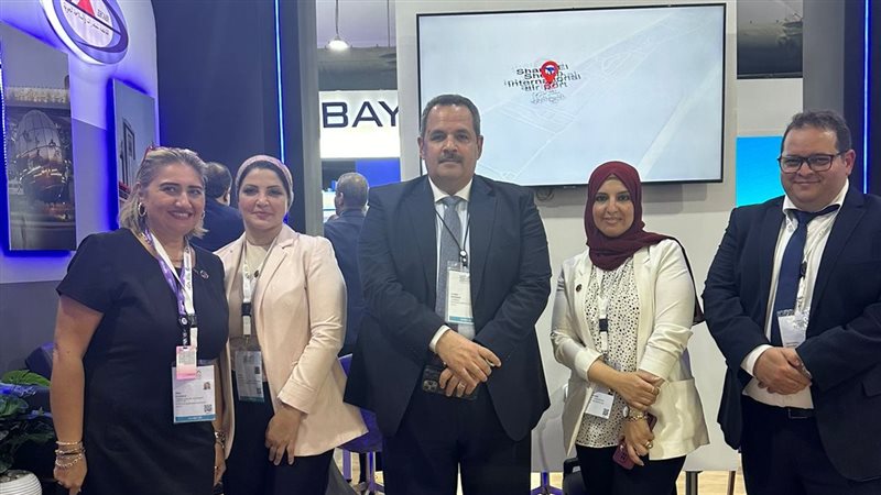 القابضة للمطارات
