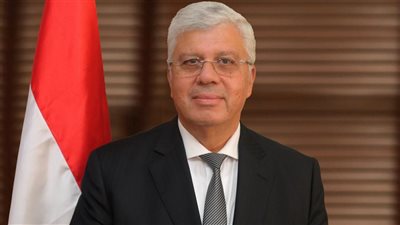 وزير التعليم العالي يهنئ الجامعة البريطانية في مصر لحصولها على اعتماد هيئة ضمان الجودة