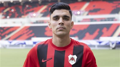 أشرف بن شرقي يقترب من الزمالك وهذه كواليس المفاوضات