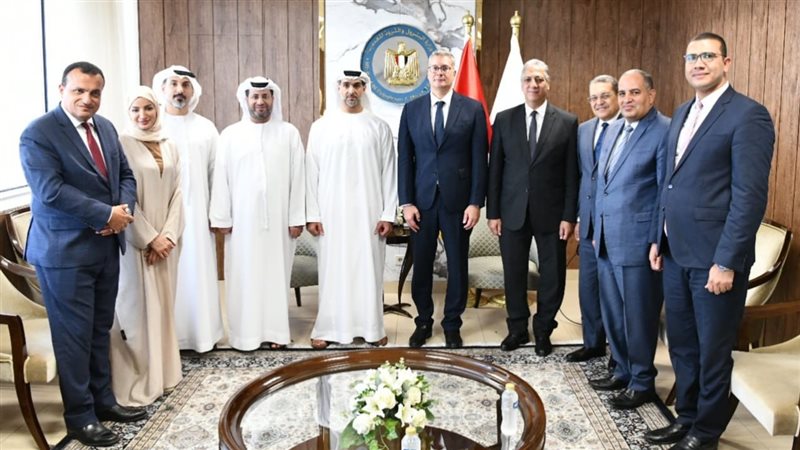 وزير البترول يستقبل
