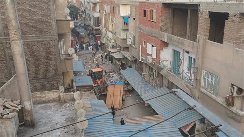 جانب من أعمال الإزالة،
